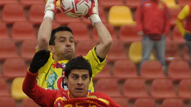 Duelo entre Palestino y Unión Española se jugará en el Estadio Nacional