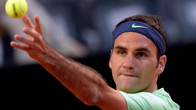 Roger Federer arrasó con Potito Starace en segunda ronda de Roma