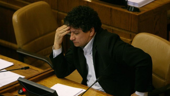 René Alinco será citado a la comisión de Ética tras decir que ésta 