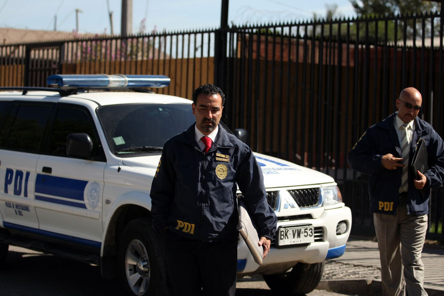 Taxista murió y niño de 11 años resultó herido tras asalto en Santiago
