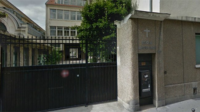 Un hombre se suicidó delante de niños de un colegio en París