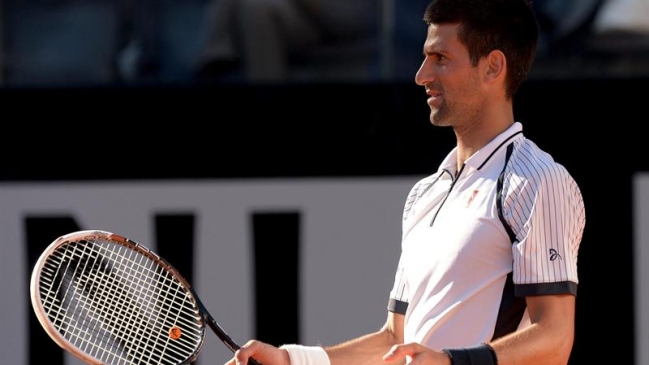 Djokovic logró otra fácil victoria para avanzar a cuartos en Roma
