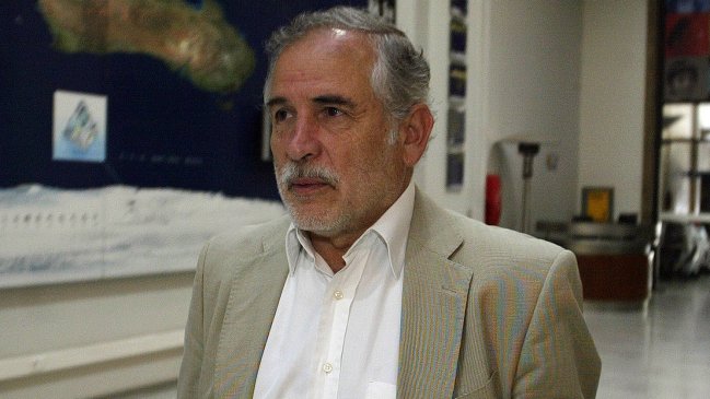 Montes: Debe haber primarias aunque no le parezca a Escalona