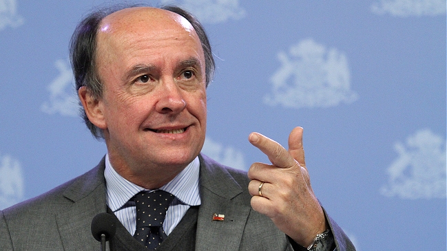 Gobierno y parlamentarios alistan proyecto para regular el lobby