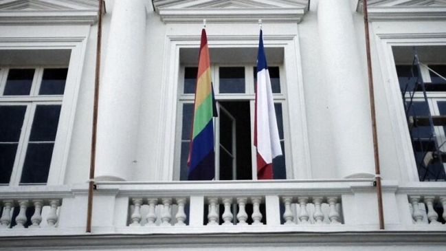 Seis municipios izaron bandera arcoiris en el Día contra la Homofobia