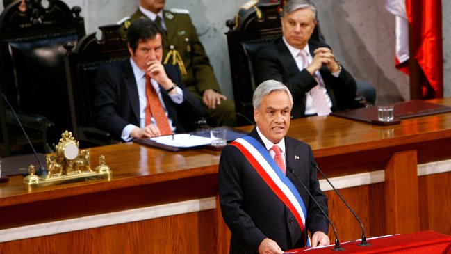 Piñera: Avanzamos a pie firme hacia el desarrollo