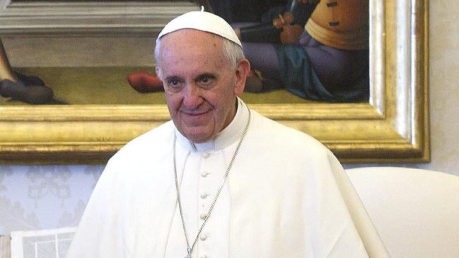 Vaticano asegura que Francisco no realizó un exorcismo