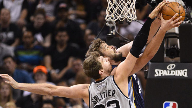 San Antonio Spurs derrotó dramáticamente a Memphis Grizzlies en el Oeste