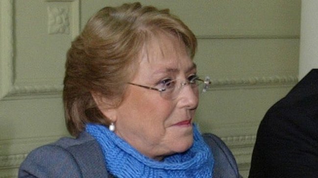 Bachelet: Hay una cierta tentación de creer que el país comenzó en 2010