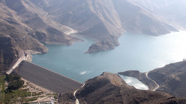 Informe: Falta de lluvias pone en riesgo funcionamiento del sistema eléctrico