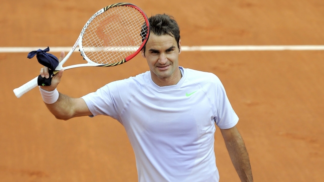 Roger Federer inició con un triunfo su participación en Roland Garros