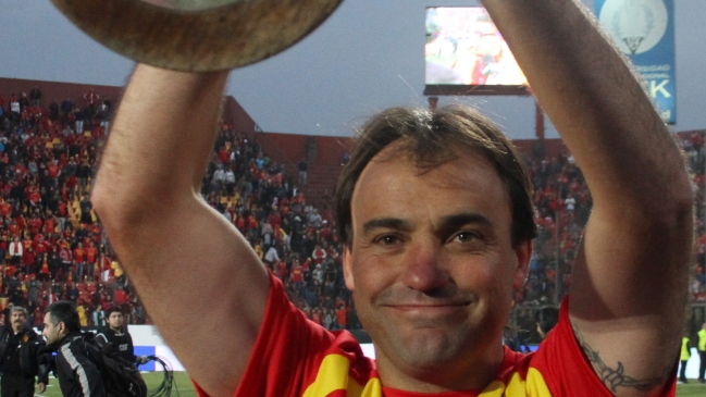 José Luis Sierra: Nos sacamos todas las espinas con este título