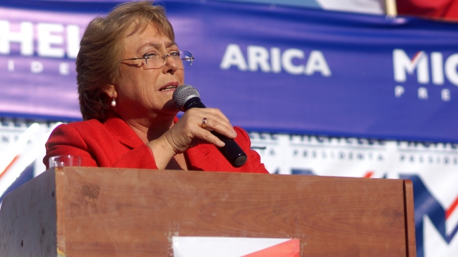 Bachelet: Una persona que no entiende la democracia me agredió