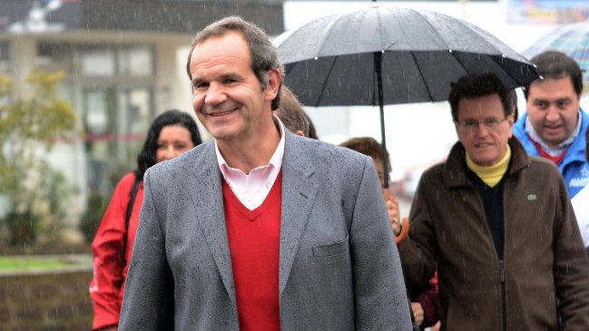 Allamand: Mi candidatura está abierta a los sectores de centro e independientes