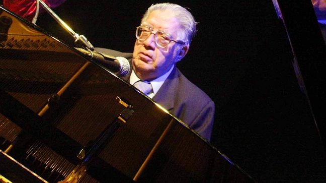 Seis músicos se suman a directiva de la SCD