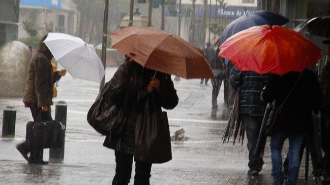 Onemi entregó último reporte por sistema frontal en zona centro-sur de Chile