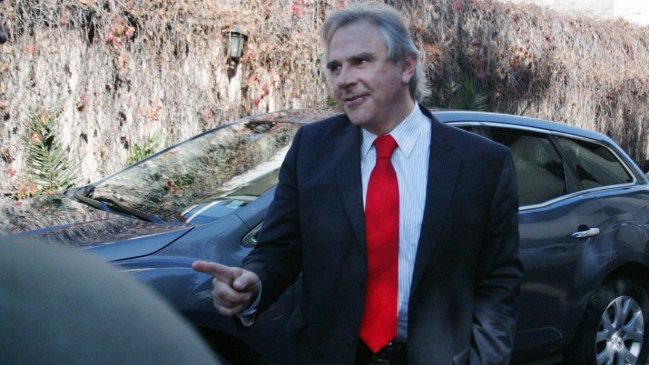 Dirigentes locales pedirán a la UDI bajar candidatura de Moreira