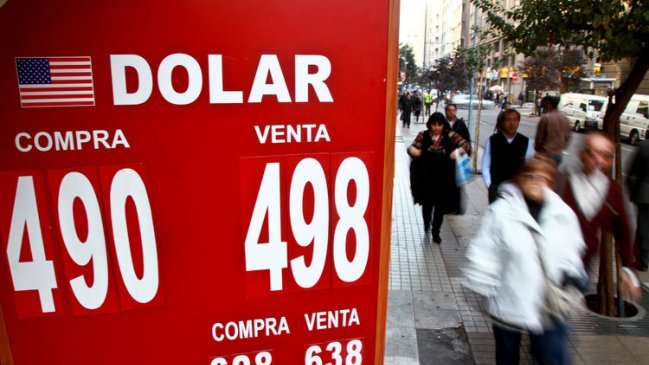 Experto analizó los efectos del alza del dólar en la economía interna