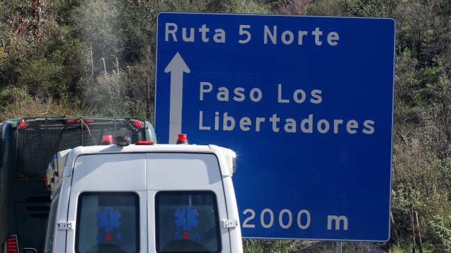 Paso Los Libertadores fue reabierto este domingo tras sistema frontal