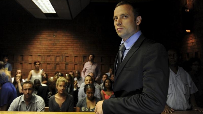 Pistorius se presentará ante la justicia este martes