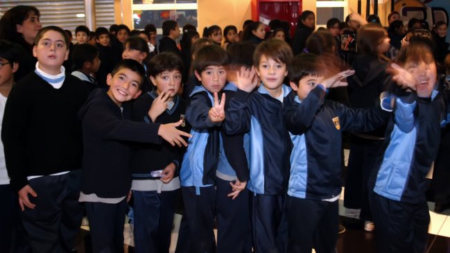 Autoras presentaron libros para el desarrollo de bebés y niños felices