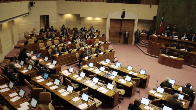 Parlamentarios exonerados acusaron campaña 