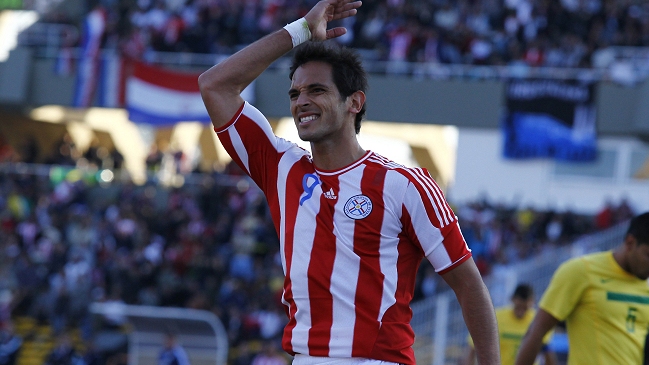 Roque Santa Cruz: Ante Chile la consigna va a ser salir a ganar