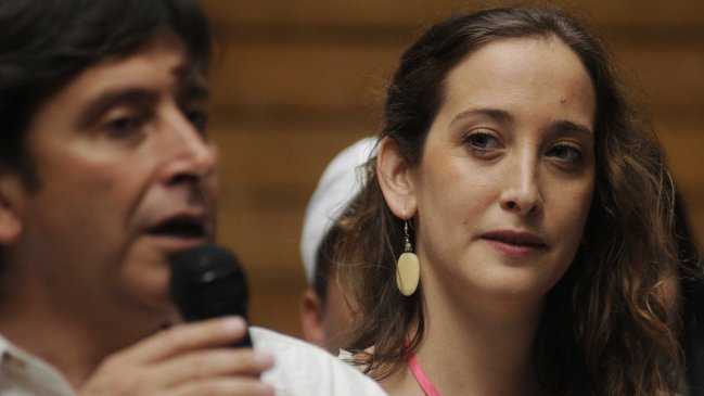 Hija de Golborne propone a su padre como candidato presidencial independiente