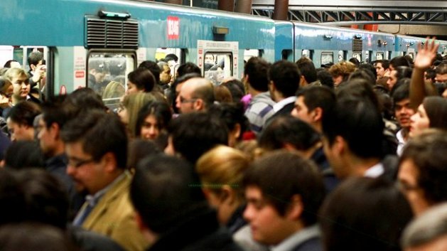 Revisa el estado del tránsito, el Metro y Transantiago