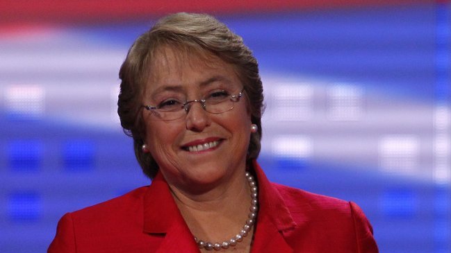 Bachelet y el 27-F: Le pedí a la gente que se quedara en lugares altos