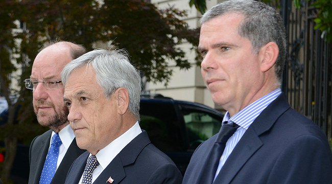 Chile y Bolivia llegan a La Haya para fijar calendario