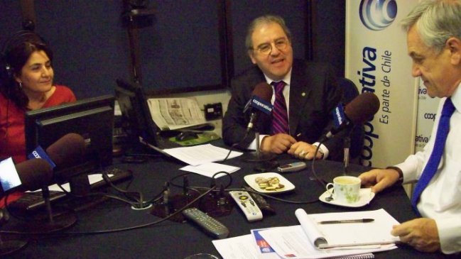 Facultad de Economía U.de Chile premió trayectoria de Sergio Campos