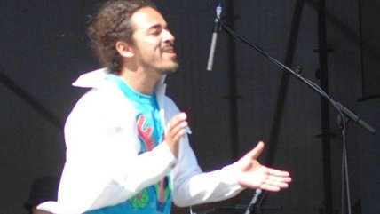 Grupo de líder de Café Tacuba musicalizará poema de Gabriela Mistral