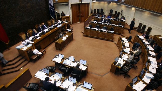UDI bloqueó discusión en el Senado sobre la franja para las primarias
