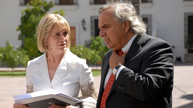 Grupo de exonerados presentó recurso contra Chadwick, Matthei y el contralor