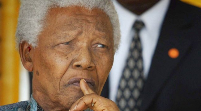 Mandela cumple ocho días hospitalizado en estado grave, pero estable