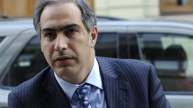 Chahuán pidió a la UDI y el Gobierno respaldar franja electoral