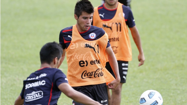 Médico de la sub 20: Caroca estará entre dos y tres meses fuera