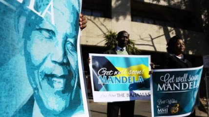 Mandela cumple 10 días hospitalizado en estado grave pero con mejoría