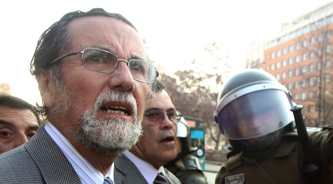 Rector U. de Chile: Nada justificaba los golpes violentos a estudiantes