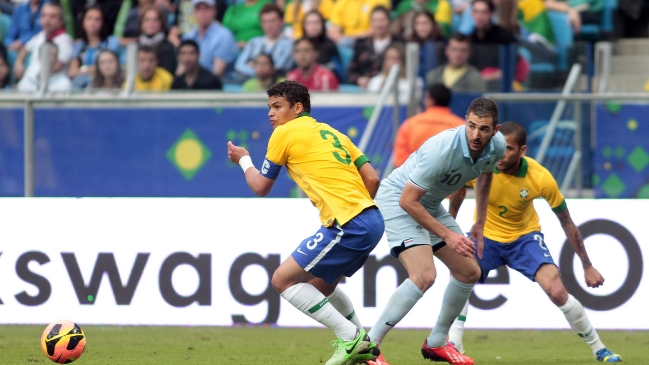 Aplazan juicio a Benzema y Ribéry por prostitución de menores