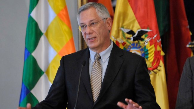 Agente boliviano reveló fechas de presentación de memorias en La Haya