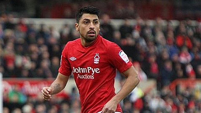 Técnico de Nottingham Forest alabó regreso de Gonzalo Jara