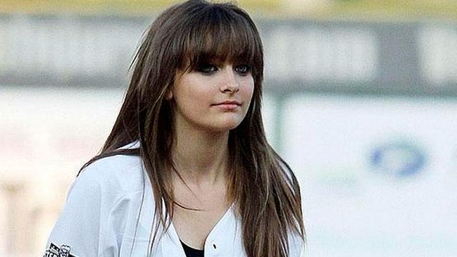 Paris Jackson subió imágenes suicidas a Tumblr