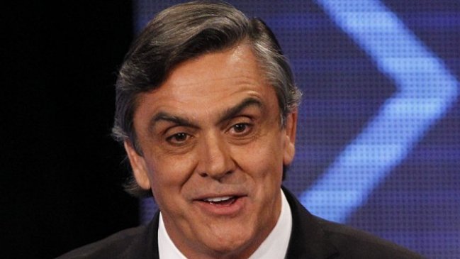 Longueira anunció que Golborne estará en su franja televisiva