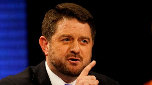 Orrego bromeó con la interpelación de Velasco