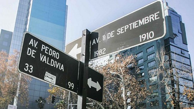 Pinochetistas reunieron firmas para impedir cambio de nombre de 