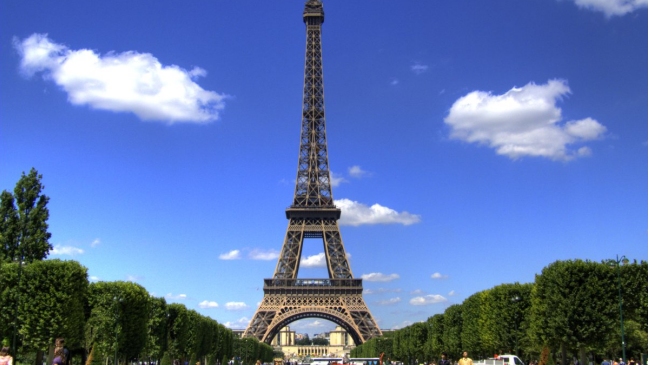 Torre Eiffel cerró por segundo día consecutivo debido a huelga laboral