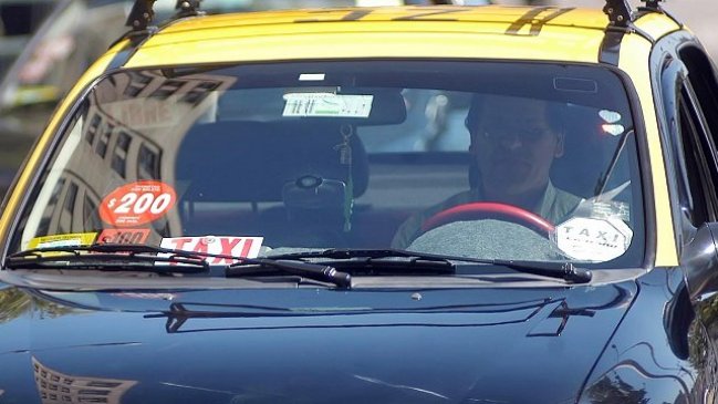Taxis en Santiago aumentaron 5,5 por ciento pese a estar 