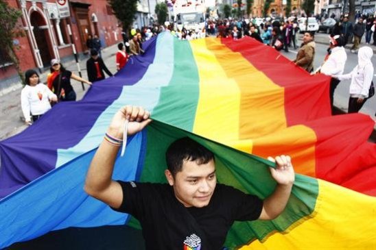 La mayor marcha del orgullo gay en la historia de Turquía